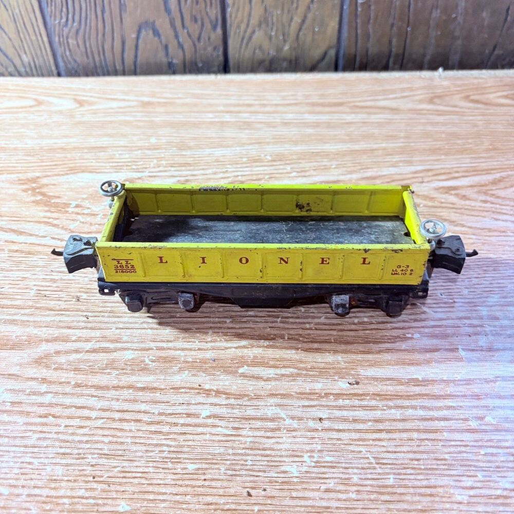 Lionel Vintage Original O Gauge Prewar 3652 Yellow 0perating Gondola